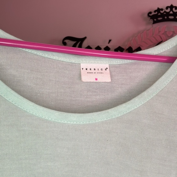 Tresics Light Blue Cuffed-Sleeve Tee – Women’s Medium - Picture 5 of 9